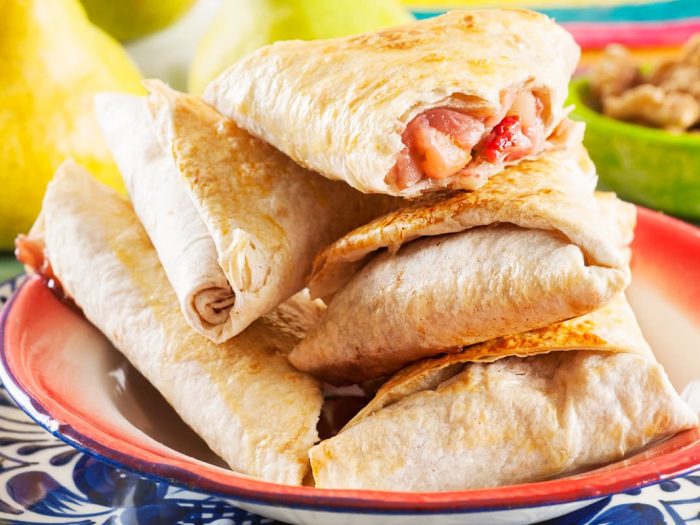 Empanaditas de pera y frutilla