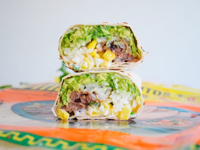 Burritos de arroz y porotos negros